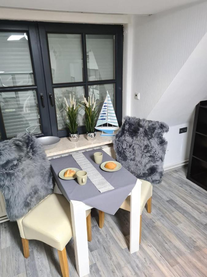 Exklusive Ferienwohnung Nahe Der Nordsee Wesselburen Exterior foto